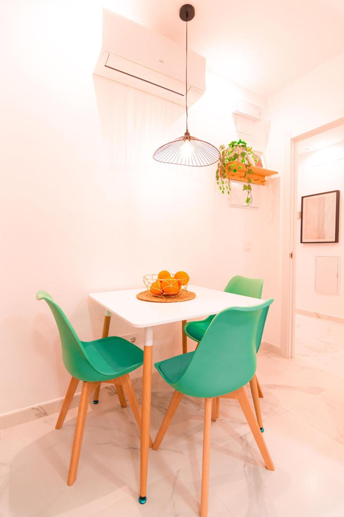 Edomus Catedral Boutique Apartment Sevilla Bagian luar foto